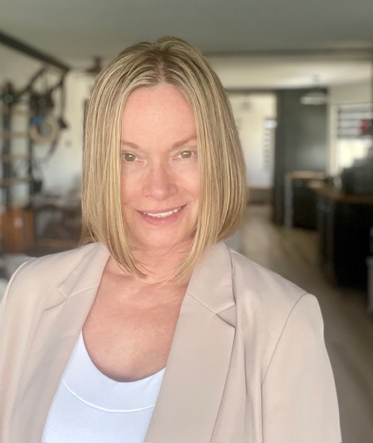 Mindful Mantis — presence sessions and natural light portraits